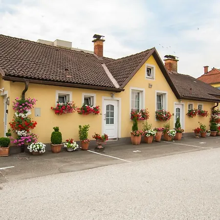 Auszeit 3 Mit Gartenterasse Und Gratisparkplatz Apartamento Leoben (Styria)