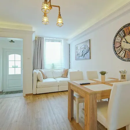Auszeit 3 Mit Gartenterasse Und Gratisparkplatz Apartament *